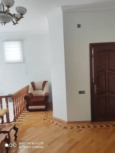 8 mikrorayon: 8 otaq, 520 kv. m, Kredit yoxdur, Orta təmir — 25