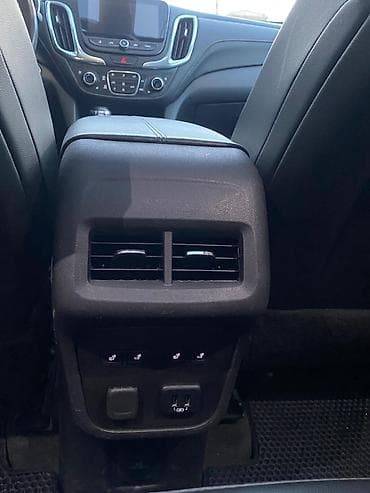 opel astra universal: Chevrolet Equinox – ağ rəngli, şəhər və uzun yol üçün rahat krossover — 10