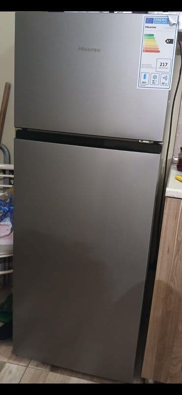 mətbəx soyuducu: Новый 2 двери Hisense Холодильник Продажа, цвет - Серый, С колесиками — 1