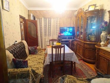 rabocide satilan evler: Bakı, 7-ci mikrorayon, 3 otaqlı, Köhnə tikili, 80 kv. m — 2