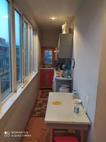 razinde 1 otaqli menzil: Bakı, 3 otaqlı, Köhnə tikili, m. Nəriman Nərimanov, 73 kv. m — 8