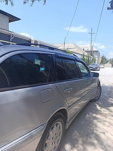 mercedes e350: Mercedes-Benz C-Class: 2.2 l | 1999 il Universal — 8
