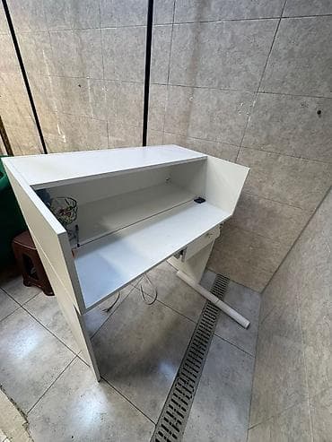 офисная мебель баку: Güzgü 200azn,resepsin 120azn,kreslo 50azn az işlənib təzə — 1