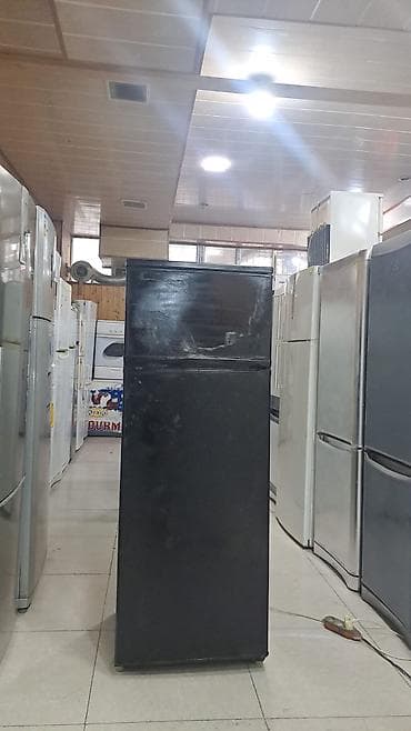 İki qapılı soyuducu (üst kamera dondurucu) - Rəng: qara - Qapı