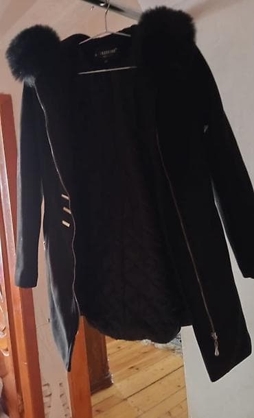 Göründüyü kimidir