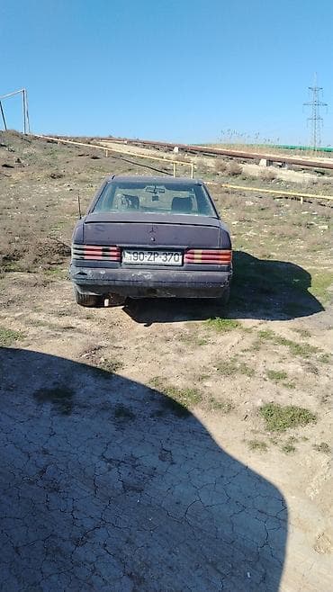 50 kuza prius: Mercedes-Benz 190 (W201) sedan Zapcastkimi satılır hissələrində verə — 1