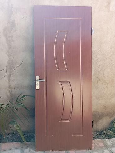 Taxta qapı,işlənmiş. 1ədəd 30azn