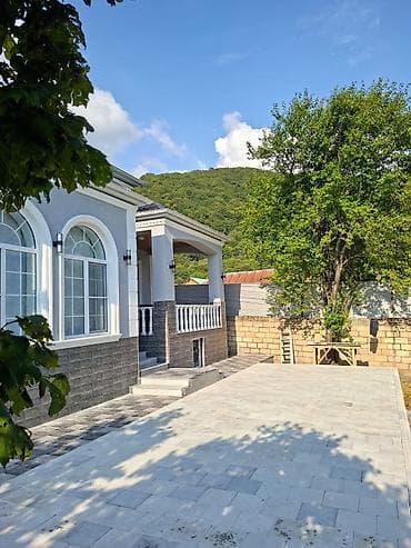 4 otaqlı ev: 200 kv. m, 4 otaqlı, Hovuzsuz, Kombi, Qaz, İşıq — 1
