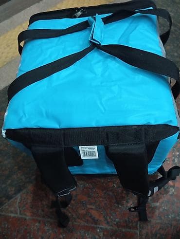 Hazır biznes: Wolt brendinin izotermal çatdırılma çantası - Rəng: parlaq mavi, ön — 2