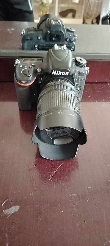 Nikon D750 gull frime Flas tt600 Videoqaraf isigi 18-140 obyektiv 85 lalafo.az -da Nikon D750 gull frime Flas tt600 Videoqaraf isigi 18-140 obyektiv 85