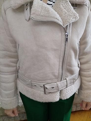 Qadınlar üçün qışlıq kürk astarlı qısa gödəkçə - Rəng: açıq bej/krem lalafo.az -da Qadınlar üçün qışlıq kürk astarlı qısa gödəkçə - Rəng: açıq bej/krem