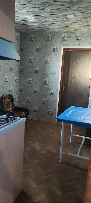 emircanda ev satisi: Kirayə verilir: 1 otaqlı kiçik mənzil (studiyaya bənzər plan) Təsvir — 5