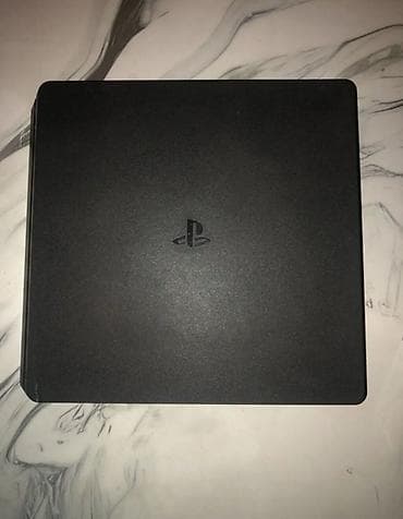 Salam Playstation 4 Slim 1TB 1 pultnan icində 20dən cox oyun var