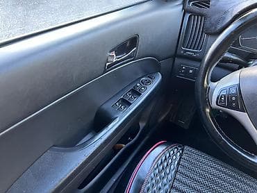 Транспорт: Hyundai i30: 1.6 л | 2010 г. Универсал — 7