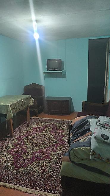 samaxinka kiraye ev: Kirayə verilən 2 otaqlı sadə yaşayış yeri - Yataq otağı: iri taxta — 4