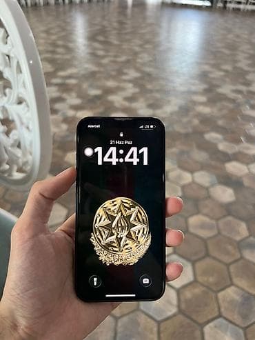 IPhone 13, Midnight