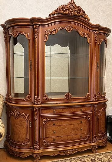 Klassik üslubda vitrin-buffet dəsti ( 3) - Material: təbii ağac və