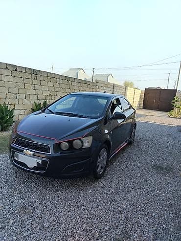 chevrolet aveo: Chevrolet Aveo sedan - Korpus: 4 qapılı sedan, qara rəng, kuzov — 2