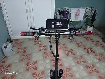 elektirikli mapet: Güclü elektrik skuter - Geniş, parlaq LED displey: sürət (km/s) — 7