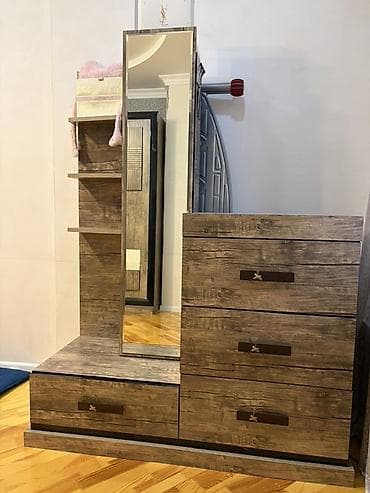 komotlar: Güzgülü — 2