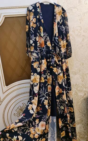 cool paltar: 38 razmer paltar 1 defe geyinilib teze sayilir (40-42 razmere de olar) — 2