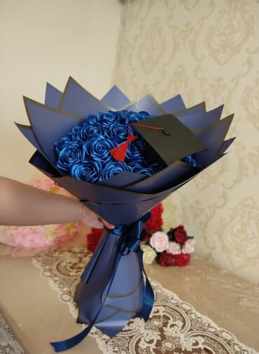 Məhsul: Mavi süni güllərdən ibarət buket - 25 ədəd satin effektli