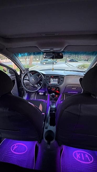 moped 49 kub: Kia Rio: 1.4 l | 2010 il Sedan — 9