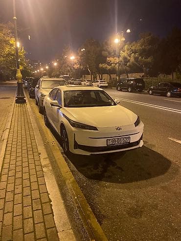 suret panel: Changan Qiyuan A05: 1.5 l | 2025 il 2000 km Sedan — 8