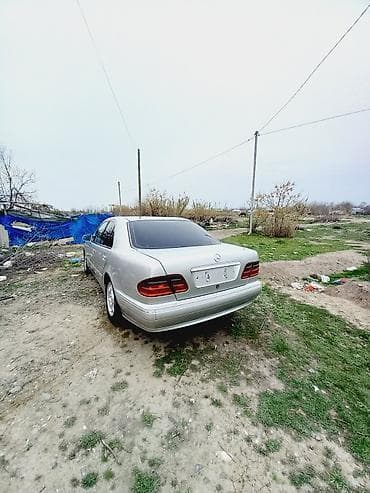 əyləc diski yonan: Mercedes-Benz E‑Class W210 sedan - Kuzov: sedan, gümüşü rəng - — 6
