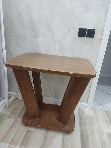 Jurnal masası, Açılmayan, Taxta