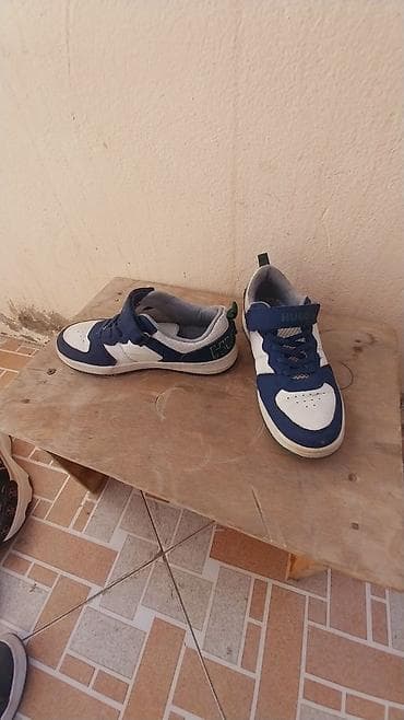 Bodi: Krossovkalar, Ölçü: 34, Uniseks — 3