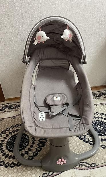 dösək: Oğlan və qız üçün, Beşik, Matras ilə, Yellənmə mexanizm ilə — 4