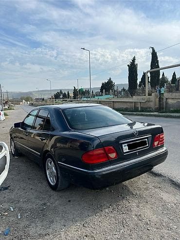 oblisovka qiymeti: Mercedes-Benz E-Class: 2.4 l | 1997 il Sedan — 5