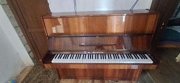 Uprav pianino – şaquli model. - Korpus: parlaq cilalı təbii ağac — 8