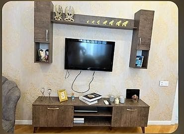 İşlənmiş, Düz TV altlığı, Polkalı, Laminat