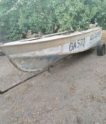 Amur tipli qayiq (lotka") real alıclar zeng vurub əlaqə saxlaya bilə