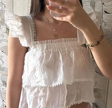 Ağ rəngli qadın bluzası - Modell: yüngül, şəffaf effektli, romantik