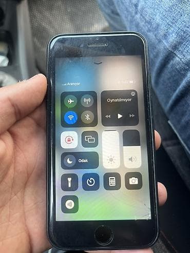 ipad 11 pro m4: IPhone 8, 64 GB, Qara, Barmaq izi — 2