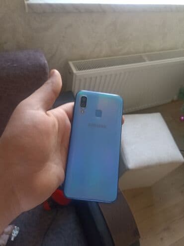 Samsung Galaxy A40, 64 GB, rəng - Göy, Düyməli, İki sim kartlı, Barmaq izi
