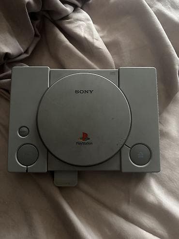 hard disk: Sony PlayStation (PS1) konsolu – model SCPH-5502 (PAL) Yapon Versiya — 4