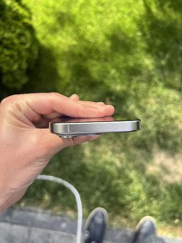 iphone 16 pro max ikinci el: IPhone 15 Pro, 128 GB, Natural Titanium, Simsiz şarj, Face ID — 5