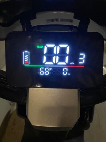 xiomi skuter: Elektrik skuter - Rəng: ağ/krem - Arxa hissədə geniş LED stop işığı - — 3