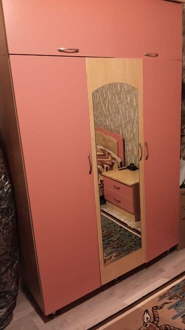 usaq kravatlari sederekde: Uşaq/yeniyetmə otağı üçün mebel dəsti Dəst tərkibi: - 3 qapılı paltar — 1