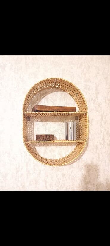 əşyaları düzmək üçün yer: Aksesuar rəfi — 2