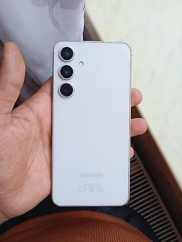 samsung galaxy tab a: Samsung Galaxy S24 FE, 128 ГБ, цвет - Белый — 2