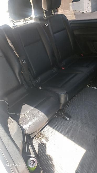 Nəqliyyat: Mercedes-Benz Vito: 2.2 l | 2010 il Van/Minivan — 8
