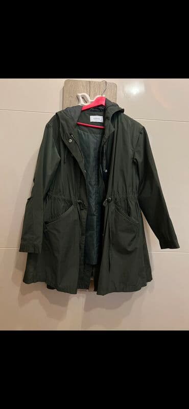 женский плащ новый: Плащ, M, цвет - Зеленый — 1