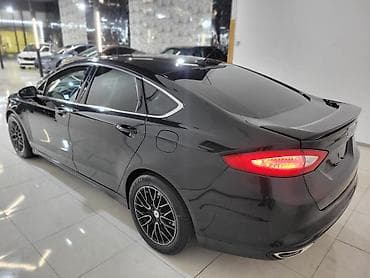 vito disk: Ford Fusion sedan – qara rəng, aerodinamik kuzov və idman üslublu — 8