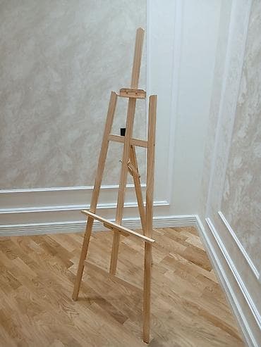 Taxta rəsm molberti - Material: Təbii ağac (şam ağacı teksturası)