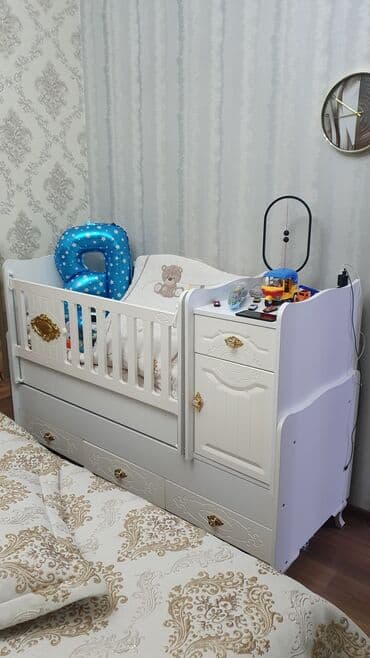 раскладная кровать: Для девочки и мальчика, Б/у, Кровать, С подъемным механизмом, С матрасом, С выдвижными ящиками — 1